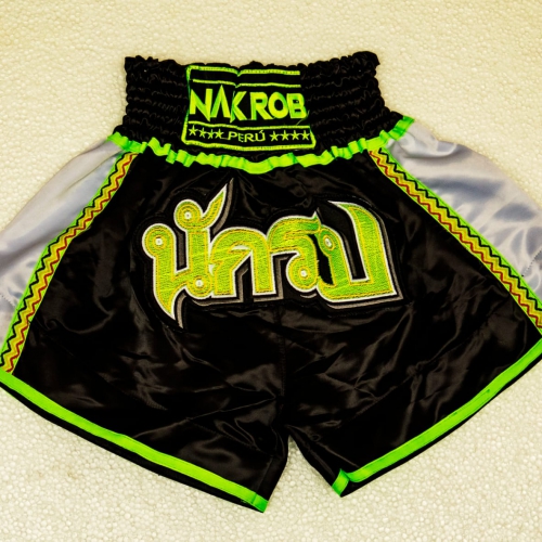 Short Andino Negro con Verde Neón